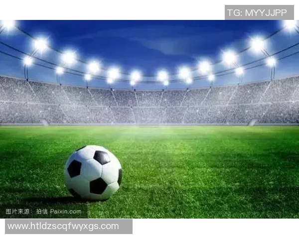 中国足球明星片的魅力与影响力探讨：从球场到生活的全方位影响