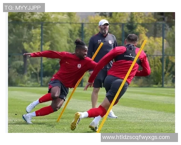 葡萄牙足球明星遭遇重伤断腿事件引发球迷广泛关注与讨论 葡萄牙足球明星遭遇重伤断腿事件引发球迷广泛关注与讨论